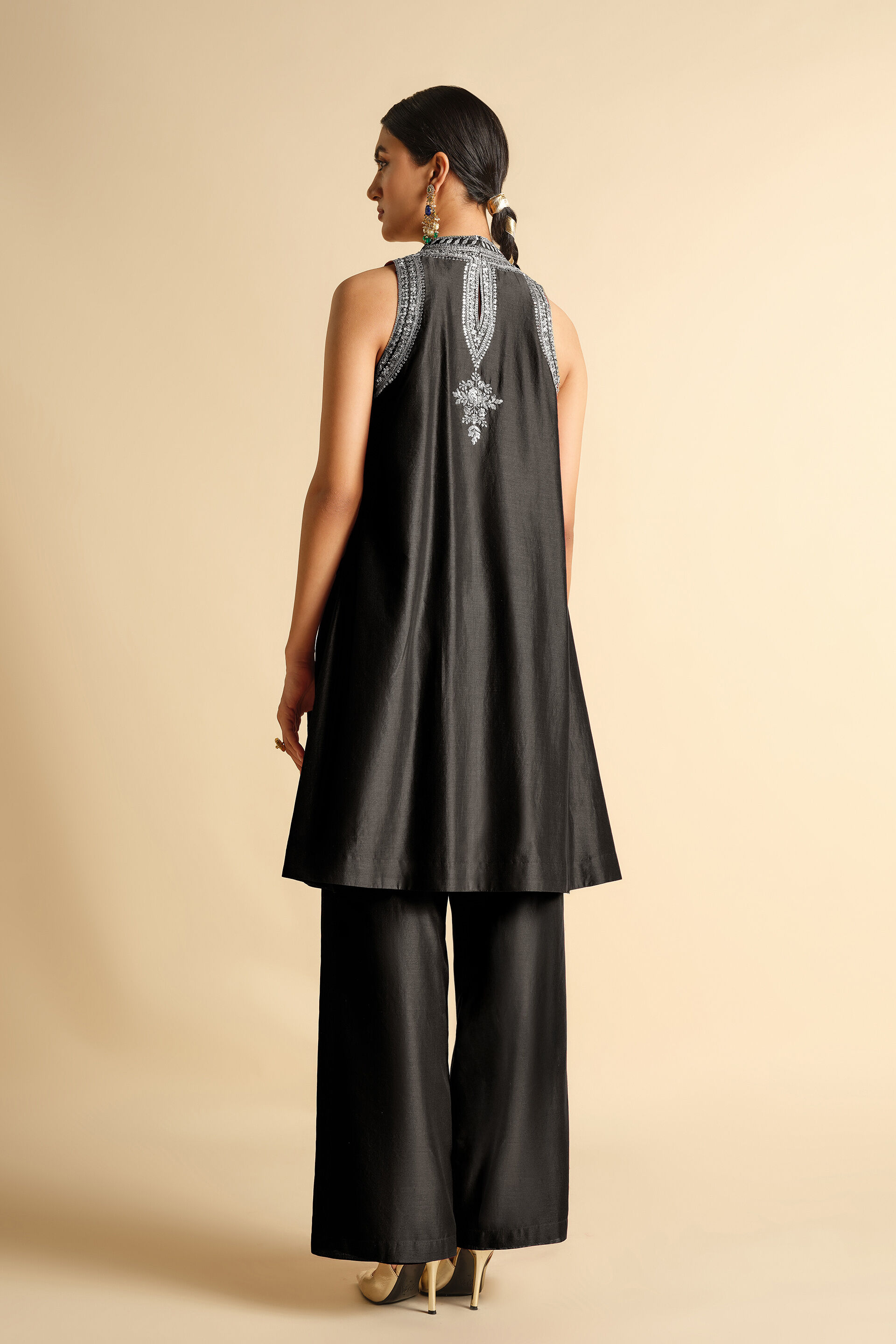 Rakavi Embroidered Cord Silk Kurta Set - Black